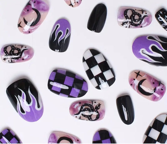 Nails- Wonderland Press On