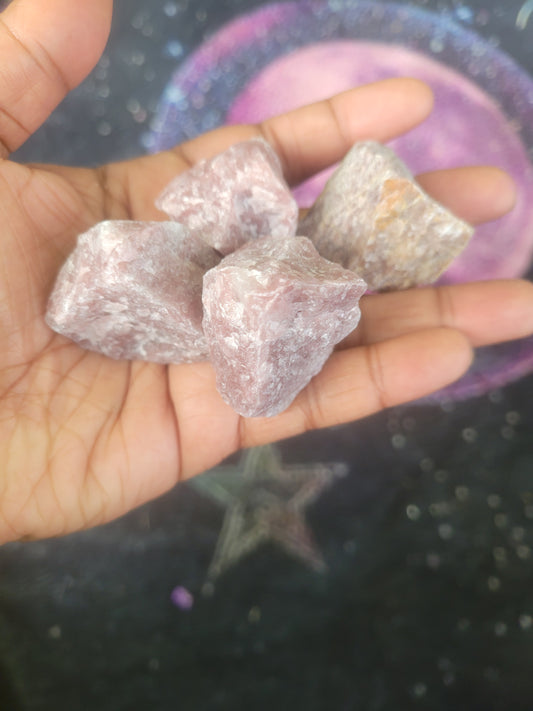 Raw- Strawberry Quartz
