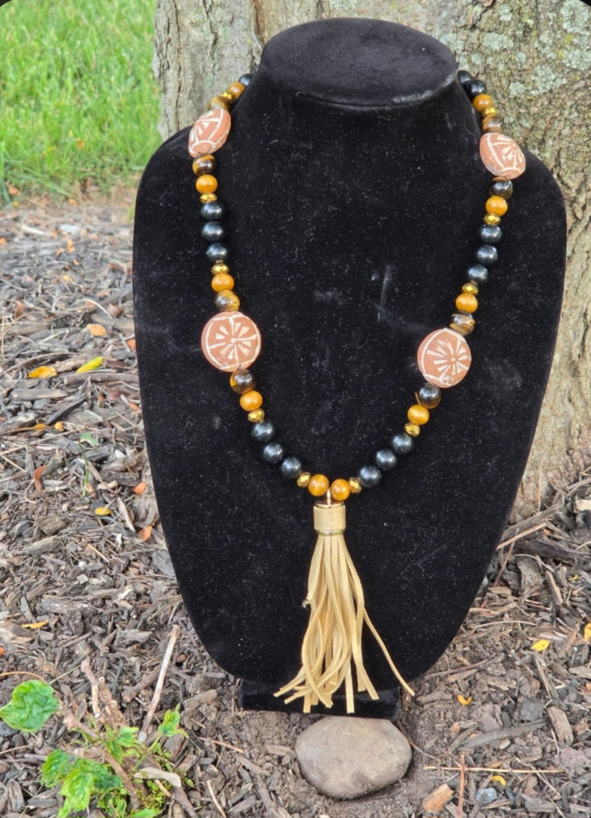 Necklace- Ancestral Throne (Wood)