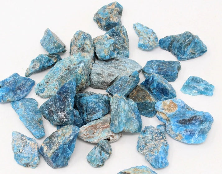 Raw- Blue Apatite (sm)
