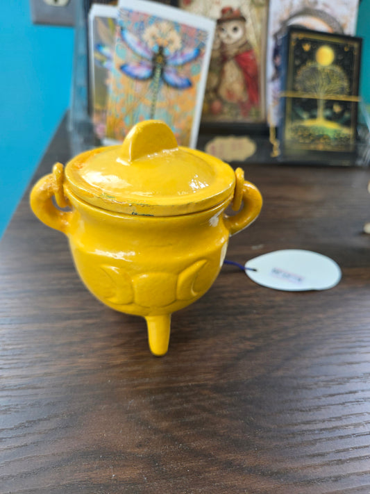 Cast Iron Cauldron- Triple Moon Yellow