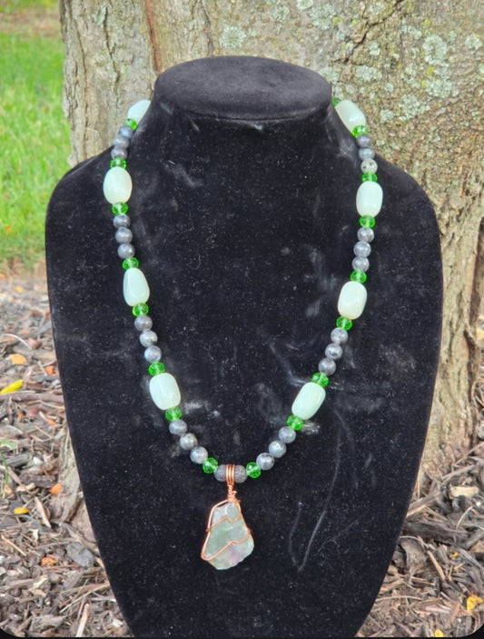 Necklace- flourite with prehnite and black labradorite